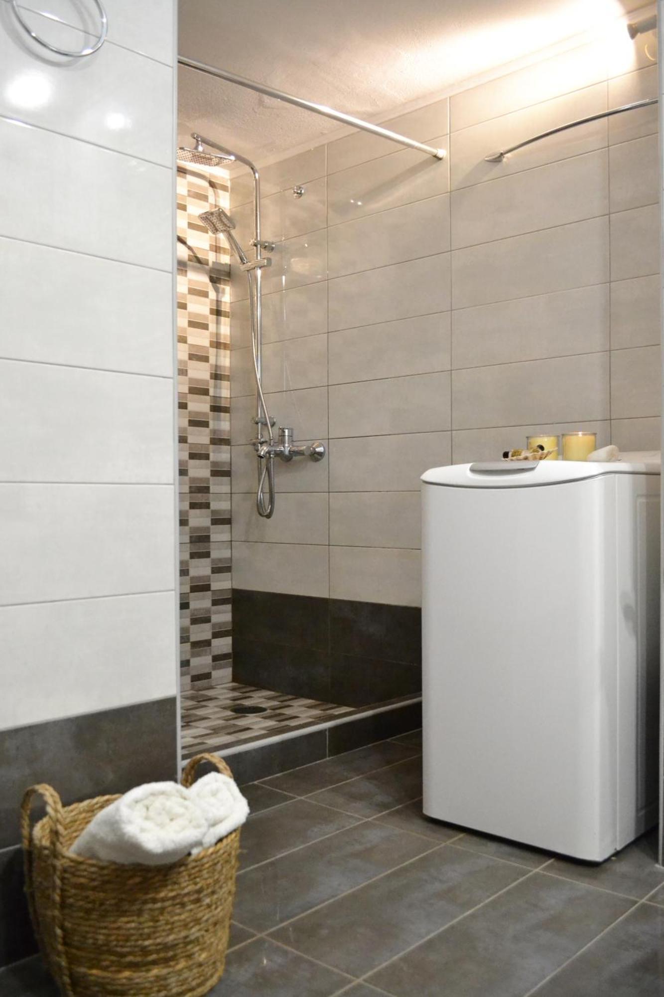 Ariadne & Theseus Apartments Naxos City Екстер'єр фото