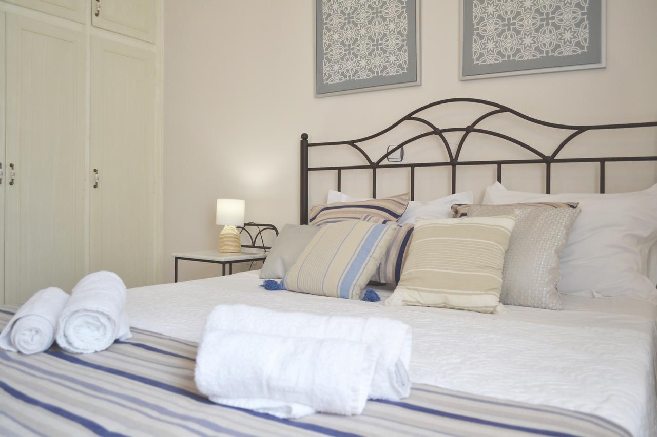 Ariadne & Theseus Apartments Naxos City Екстер'єр фото